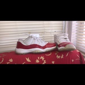 retro jordan cherry 11s